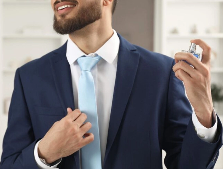 What Factors Should Be Considered When Selecting a Men’s Perfume Based on Skin Features