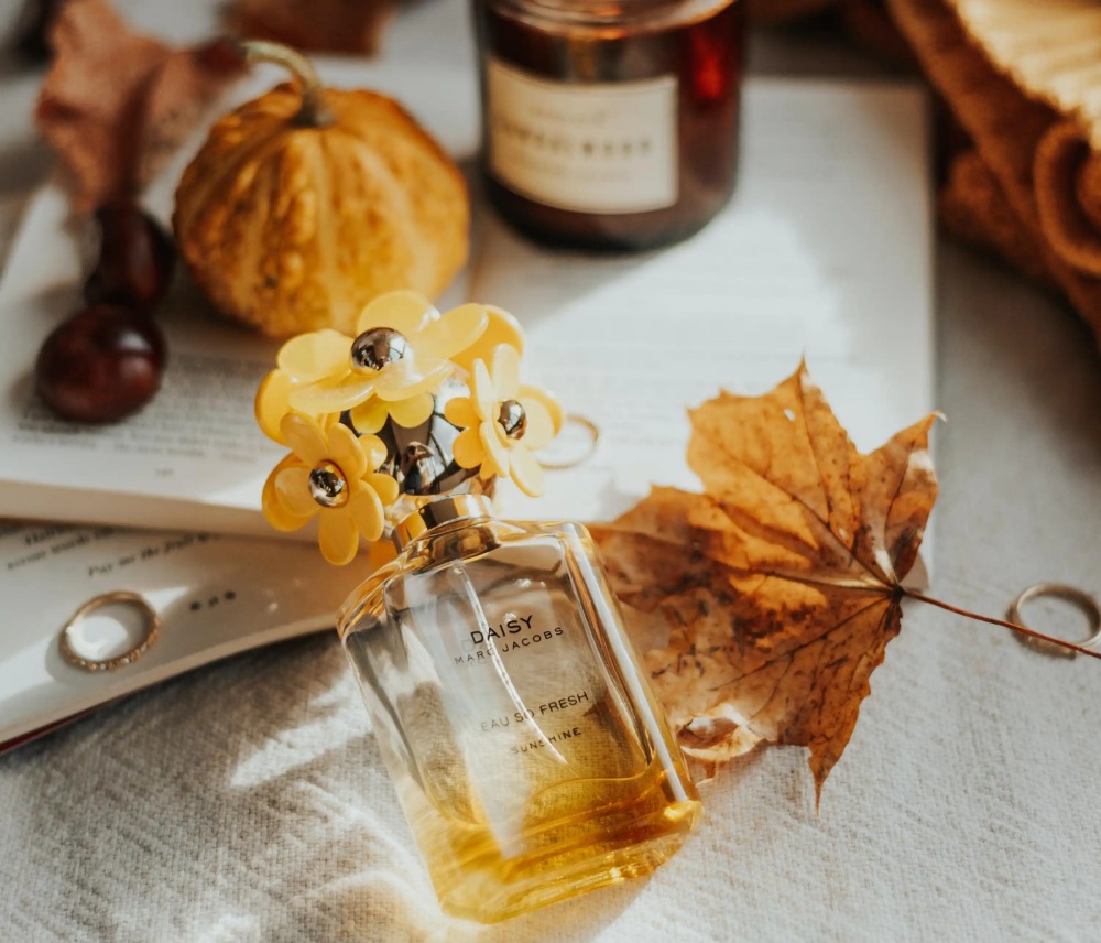 Oud Perfumes for Women: Breaking the Myth That Oud is Only for Men