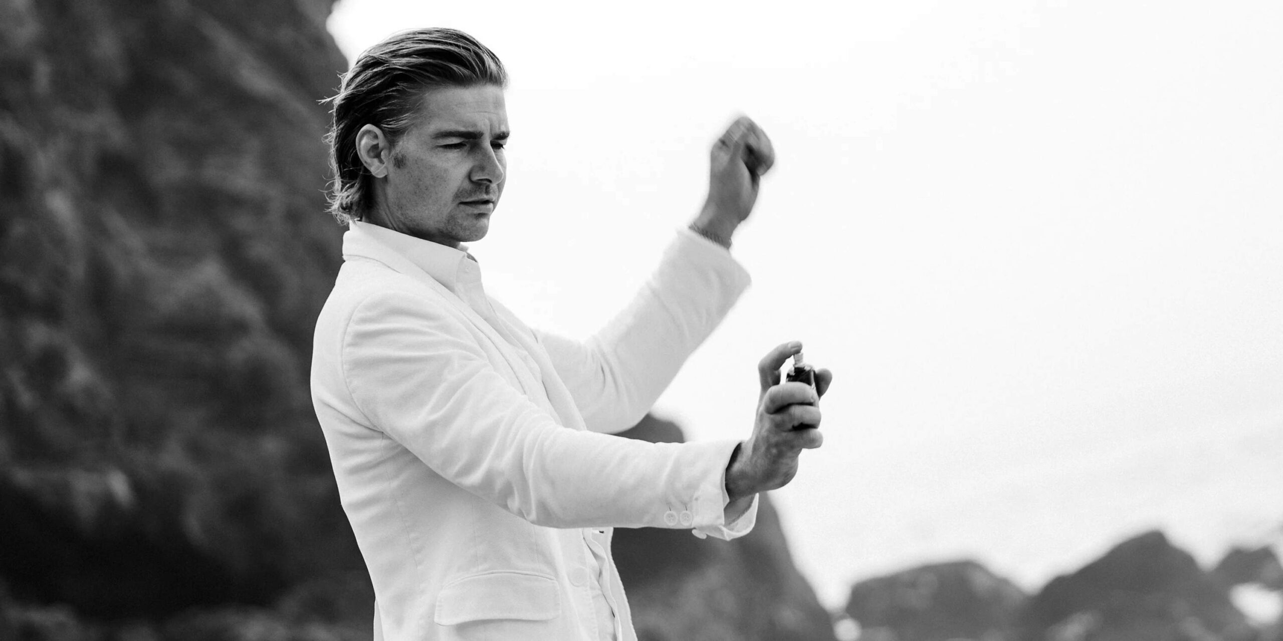How to Choose a Reliable Woody Cologne That Matches Man's Style