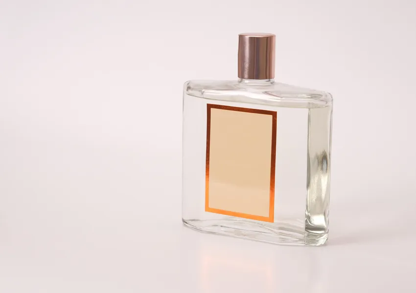Fabricación de perfumes OEM vs. ODM: ¿Qué modelo de negocio es el adecuado para usted?
